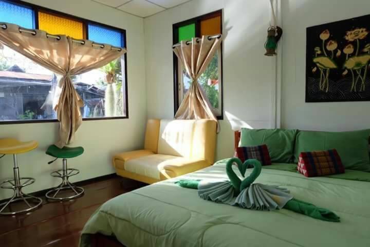 Baan Ing Suan Hotel Амфава Екстериор снимка